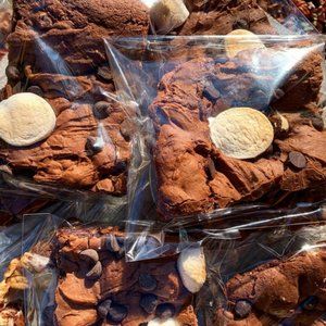 Hot Cocoa Brownies (6)